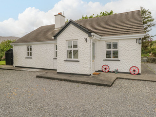 Property Photo: Stoney Cottage