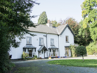 Property Photo: Brookside Manor House