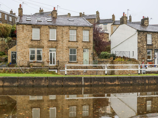Property Photo: Canalside Cottage