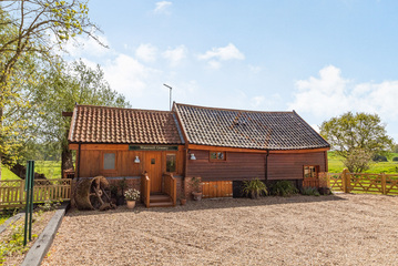 Property Photo: Watermill Granary Barn