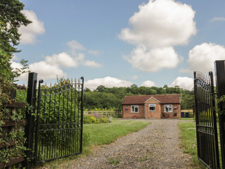 Property Photo: Lawn Lodge