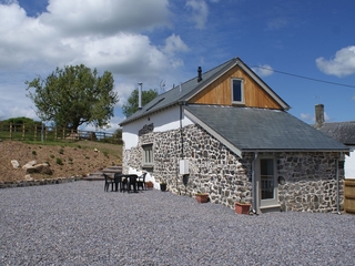 Property Photo: Bowbeer Barn