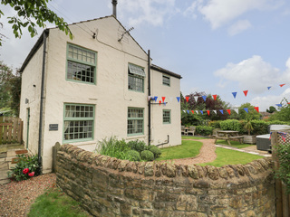 Property Photo: King's Cottage