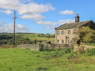 Property Photo: 1 Horsehold Cottage