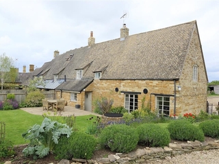 Property Photo: Home Farm Cottage