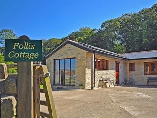 Property Photo: Follis Cottage