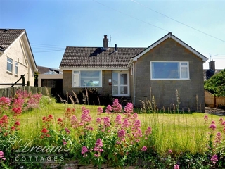 Property Photo: Hillview Bungalow