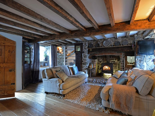 Property Photo: Oyster Cottage