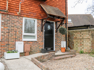 Property Photo: 2A The Mews