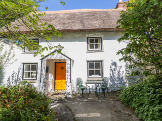 Property Photo: The Thatched Cottage