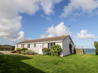 Property Photo: Golygfa Ynys (Island View)