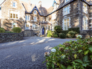 Property Photo: Loughrigg Suite