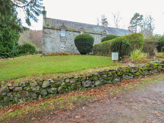 Property Photo: South Mains Cottage - Craigievar Castle