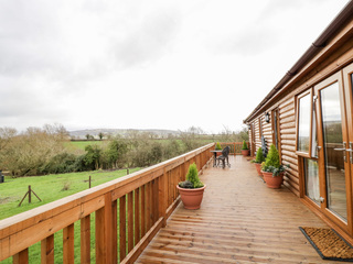 Property Photo: Brookside Lodge