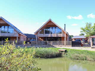 Property Photo: Lake View Lodge