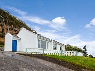 Property Photo: Rossbeigh Beach Cottage No 4