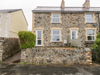 Property Photo: 1 Bryn Iorwerth Terrace