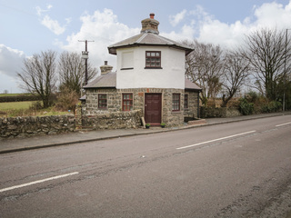 Property Photo: Old Tollgate