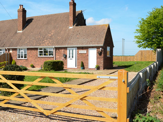 Property Photo: 1 Woodhouse Cottages
