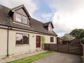 Property Photo: 2 Braeview