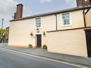 Property Photo: Queens Cottage