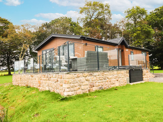 Property Photo: Retreat By The Bowers
