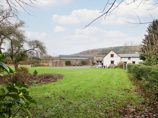 Property Photo: Maes Y Berllan Barn