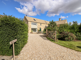 Property Photo: Stow Cottage Barn