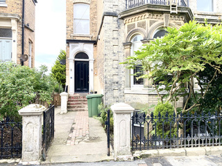 Property Photo: 9A Grosvenor Crescent
