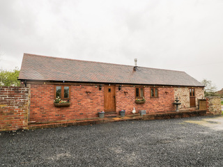 Property Photo: 3 Sutton Barn