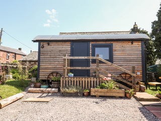 Property Photo: Dunfell Shepherd's Hut