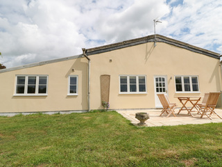 Property Photo: Flagstone Cottage