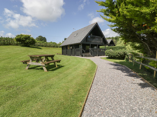 Property Photo: Riverside Lodge