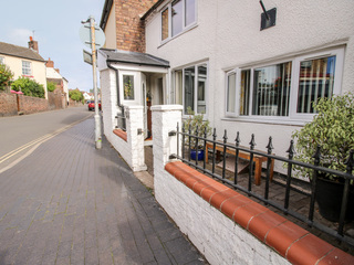 Property Photo: Pipers Cottage