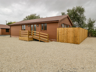 Property Photo: Bluebell Lodge, Meadow view lodges