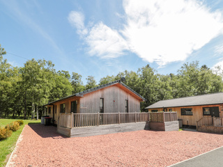 Property Photo: Lodge 32
