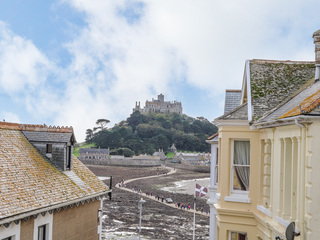 Property Photo: Castle View